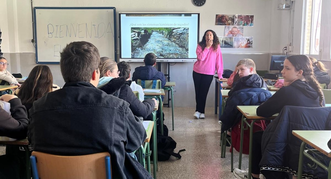 students from La Madraza high school